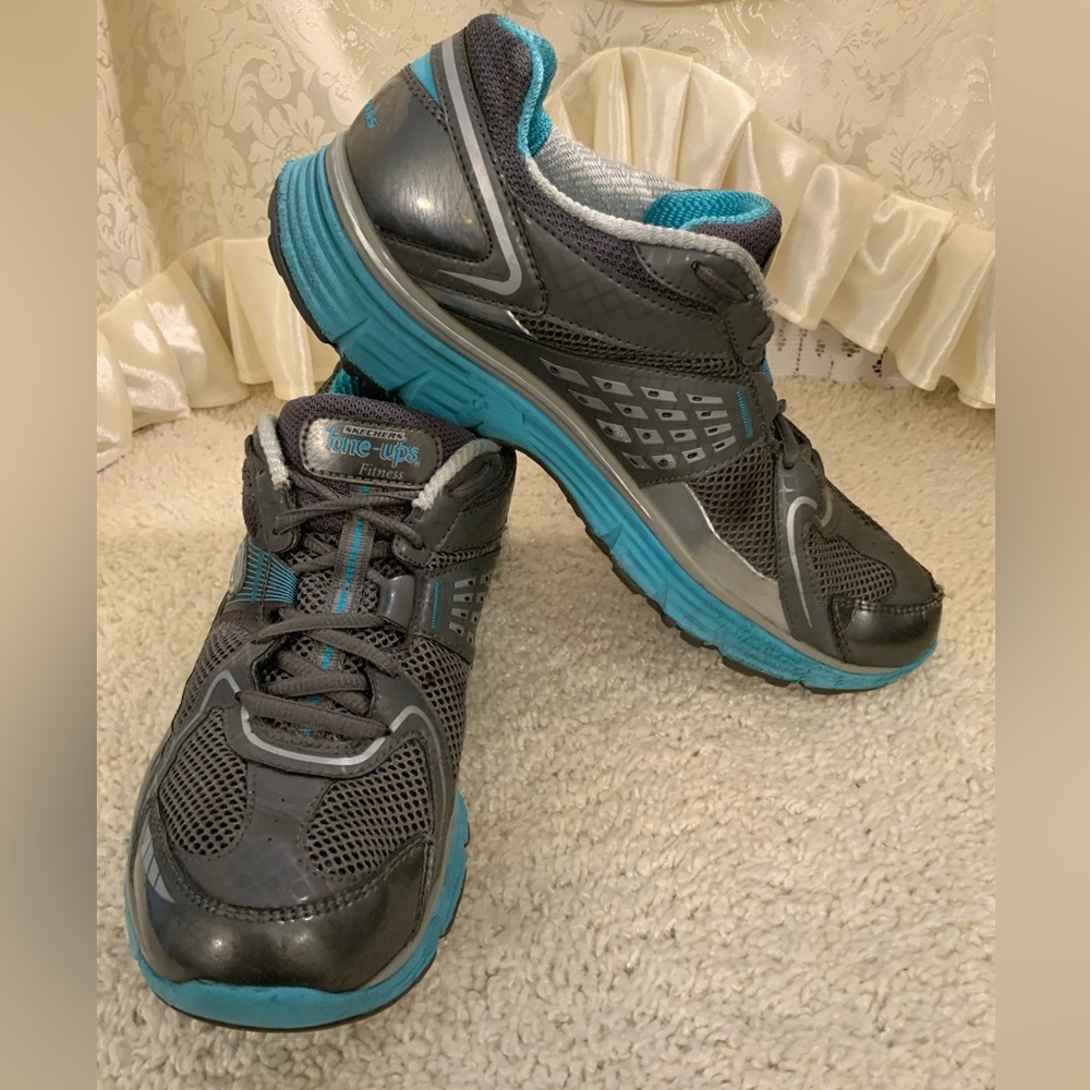 SKECHERS TONE-UPS FITNESS WOMENS SNEAKERS
